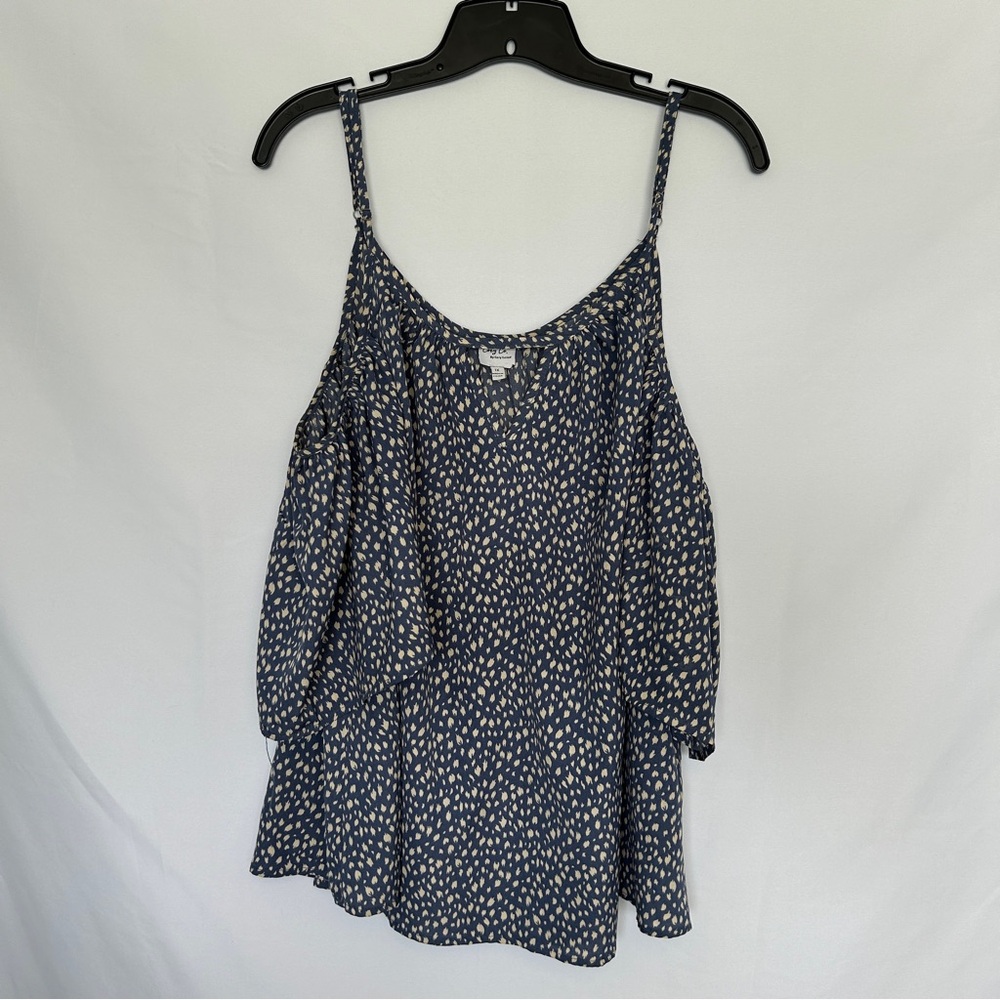 Cozy‎ Co Slate Blue Top with Beige Abstract Dots